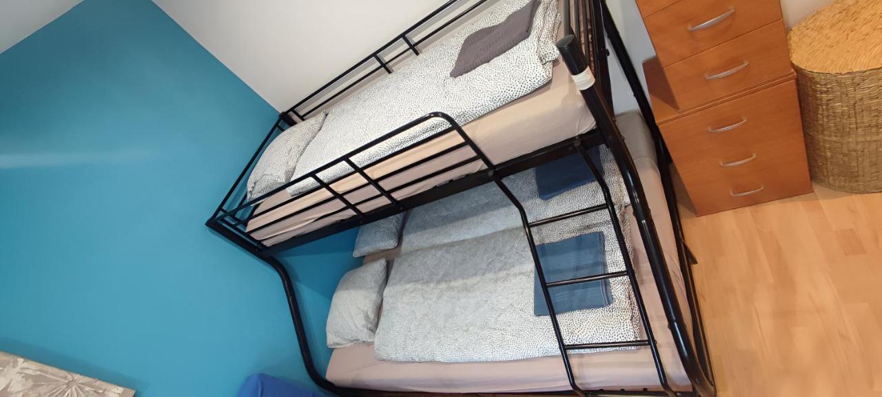 Blue Apartment In City Center, Best Location Bratislava Ngoại thất bức ảnh